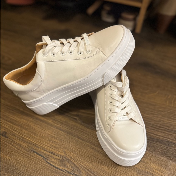 White platform JSlides. Only worn once. VGUC. Size 7.5. - Picture 1 of 3